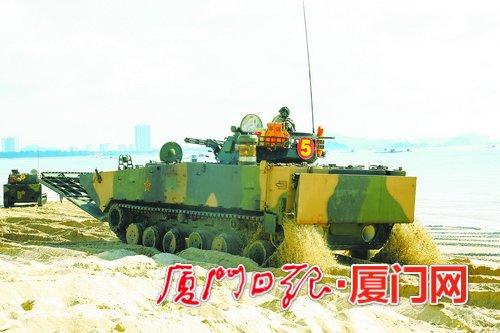 一声令下突击。
