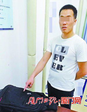 盗窃茅台酒的嫌疑人被警方拘留。