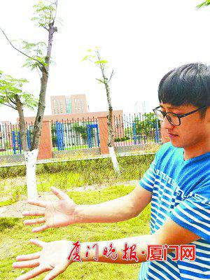 孙飞的10个手指头,只录到一枚指纹。