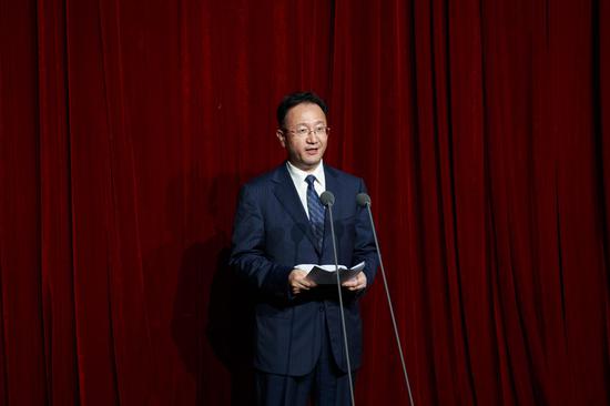 国家广播电视总局副局长范卫平致辞