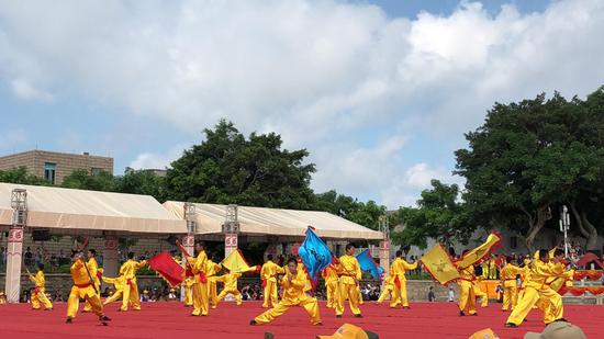 嵩山少林寺武僧院带来的武术表演《武春秋》